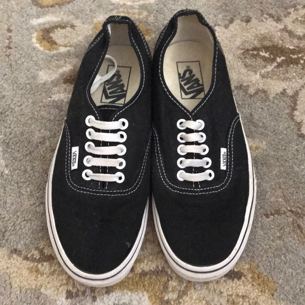 Black lace up vans